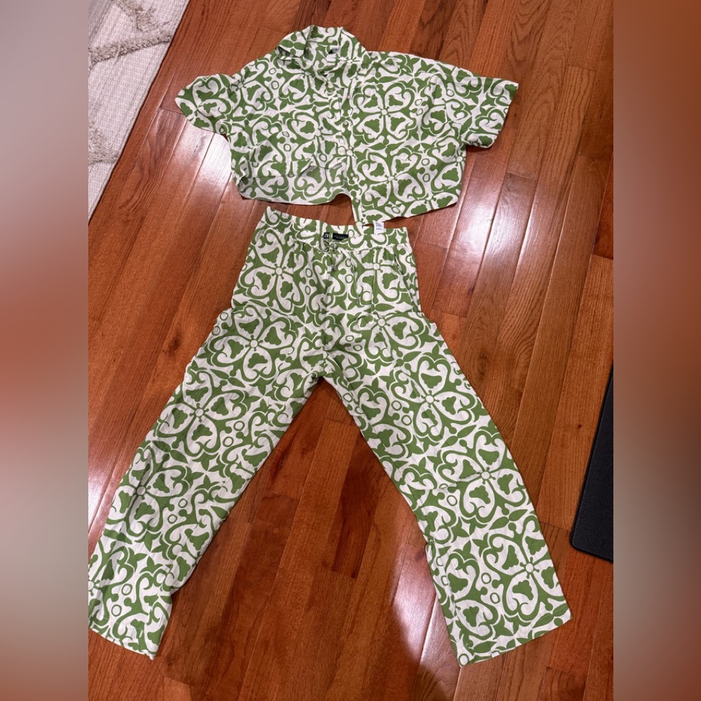 Zara green pant and shirt set